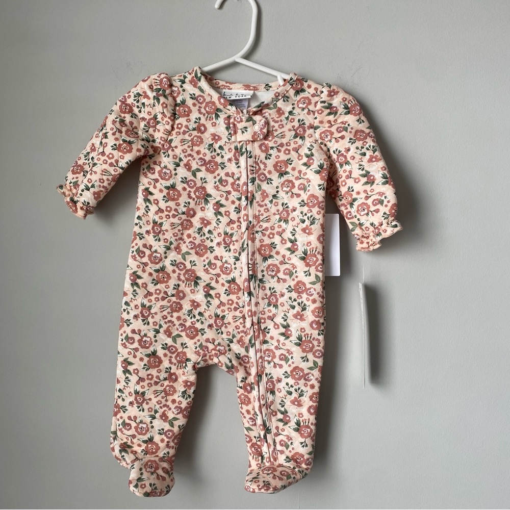 Baby girl bundle. 3 Newborn, 1 0/3 all NWT - Picture 6 of 9
